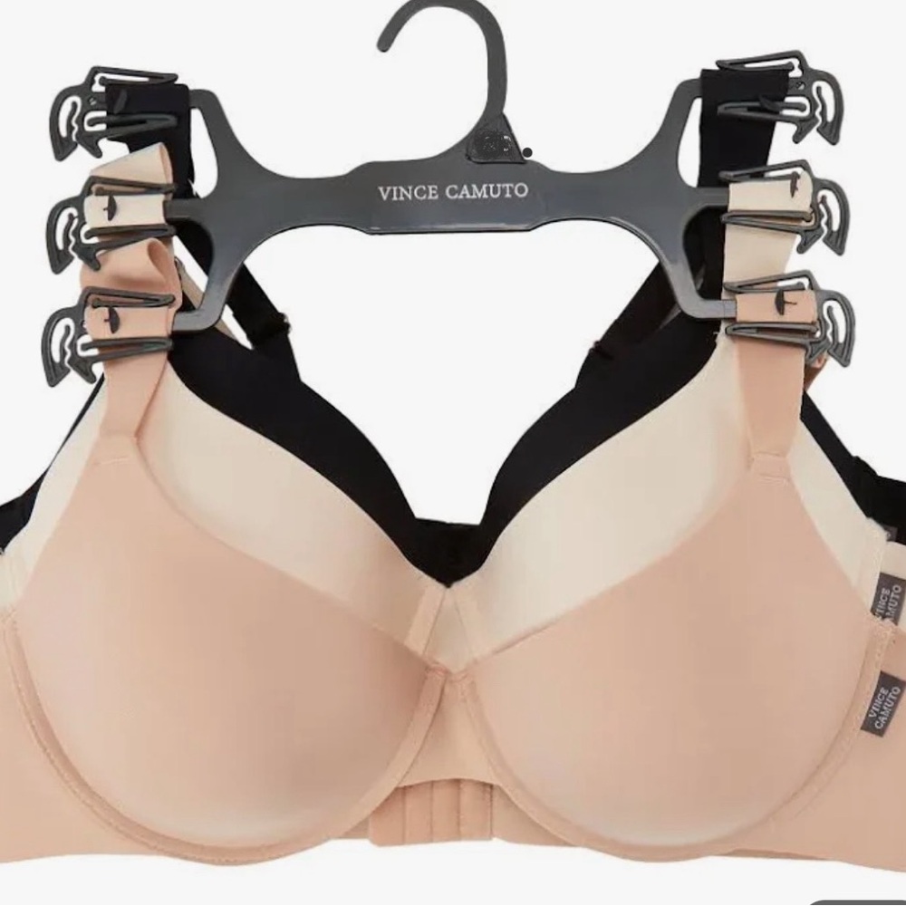 Vince Camuto Cream and Black Seamless T-Shirt Bras
